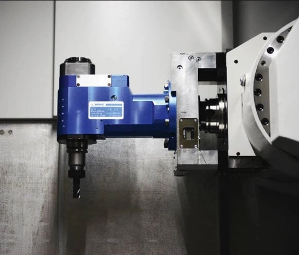 Starrag STC-Baureihe Winkelkopf